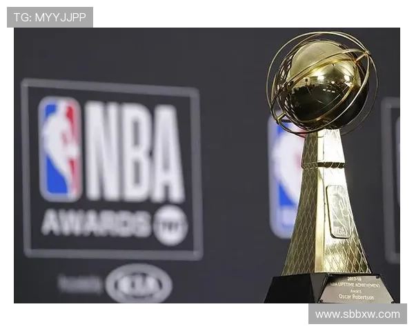 10月UNFP奖杯提名出炉 谁将接替托万荣誉